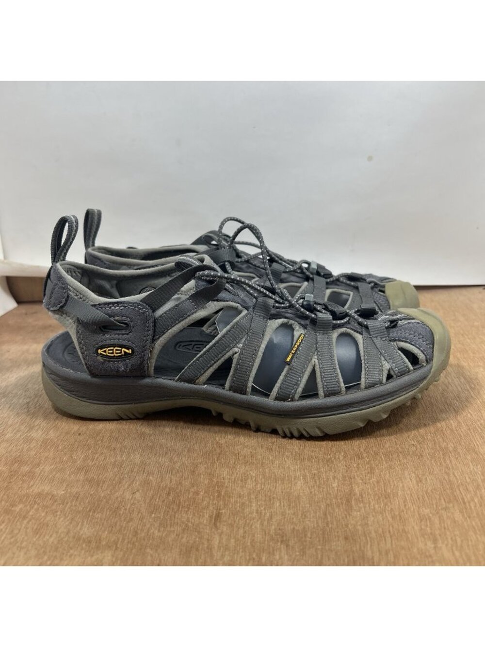 Keen Whisper Women Size 11 Sport Sandals Gray Waterproof Bungee Lace